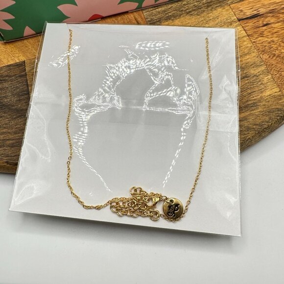 Plunder Design Gold-Plated "Cool Mom" Necklace With Floral Gift Box - Picture 4 of 6